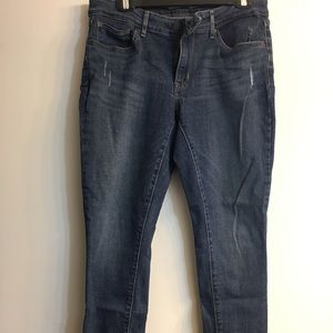 Levi’s 711 Skinny Jeans